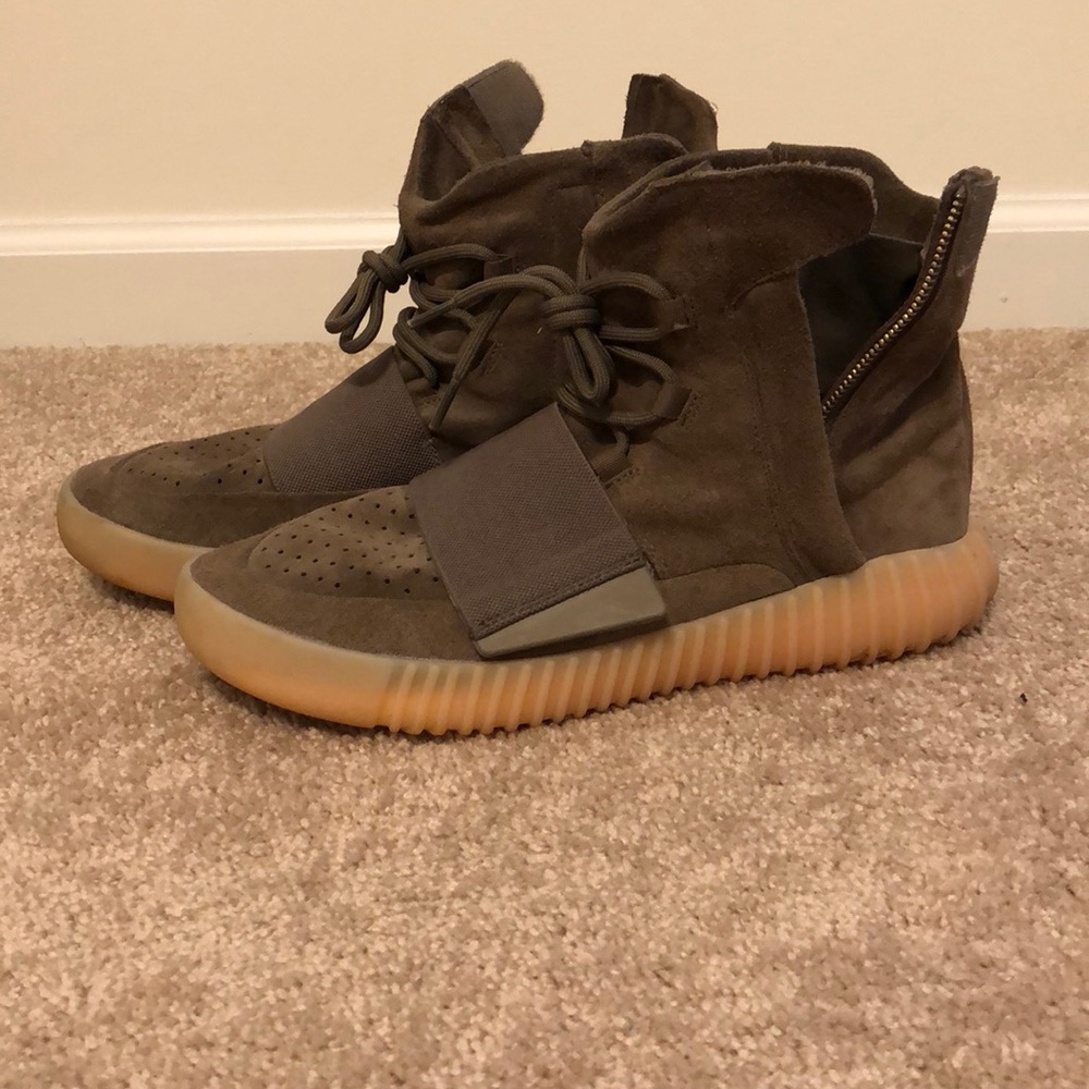 Yeezy 750 chocolate brown